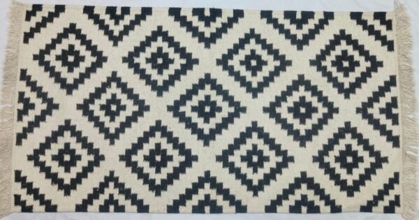 Monochrome Diamond Kilim Rug – Handwoven Black & White